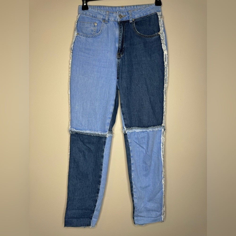 Ragged Priest fabulous two-tone jeans with frayed stitching women’s size 28
